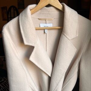 Weiss Brooks light cream coat wrap